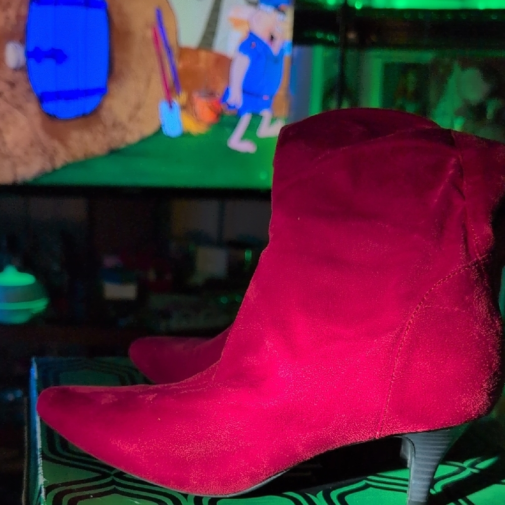East 5th Vibrant Red Heeled Boots